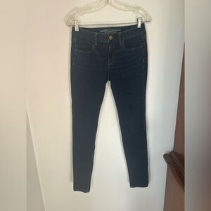 American Eagle dark wash jeggings size 6L 78% cotton